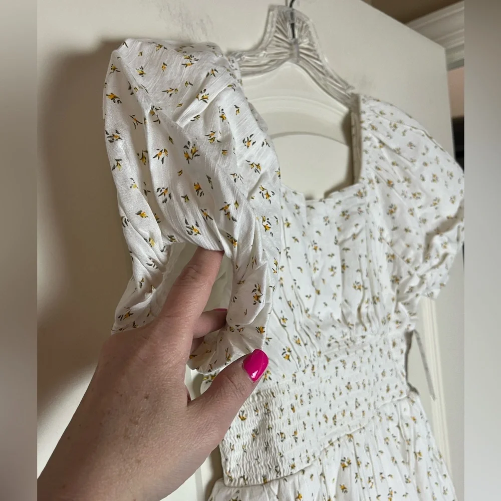 Nordstrom BP Ivory Dress with Puff Sleeves and Detailed Floral Bursts Juniors L - Picture 12 of 16